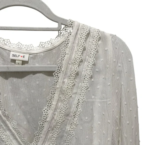 SELF E White Lace Trim Smocked Waist Blouse Size Large - Picture 5 of 9